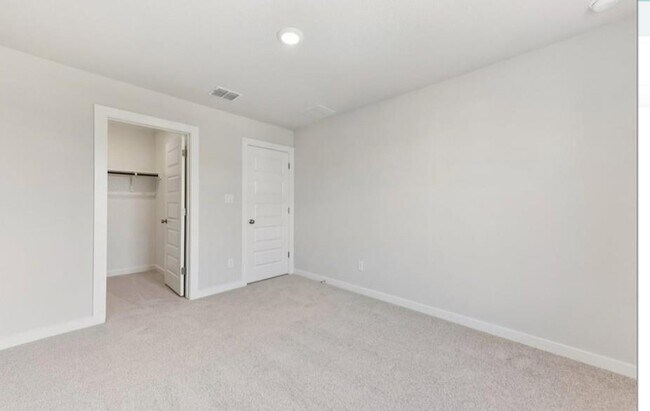 Building Photo - 1217 Lavender Wy