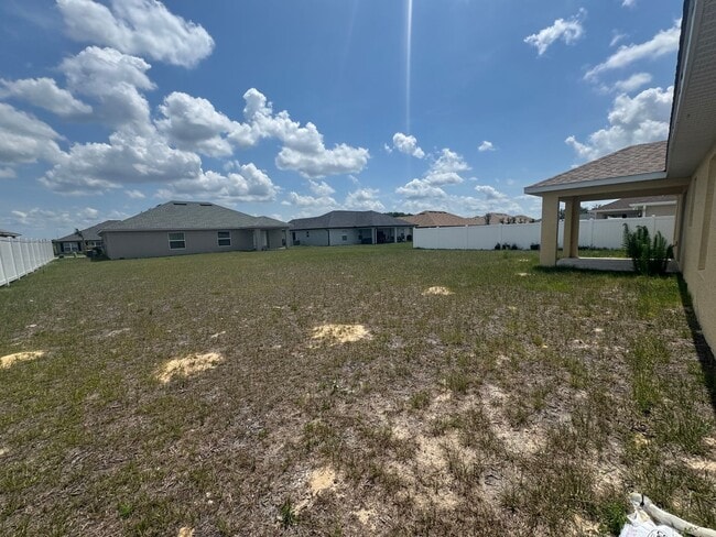 Building Photo - Spacious 4BR/2BA Home in Oaks at Ocala Cro...
