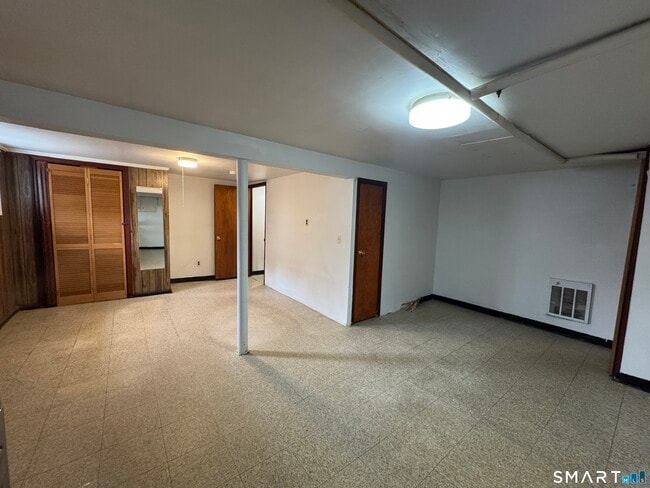 Building Photo - 43 Brooklawn Ave