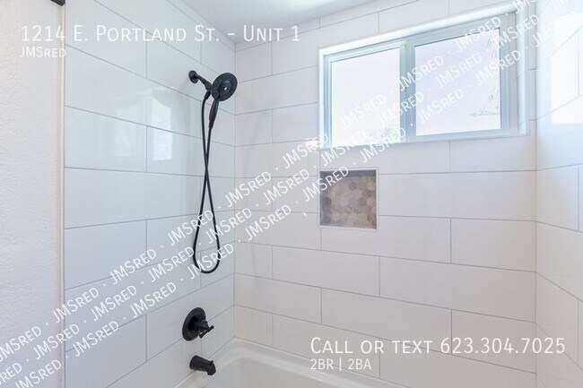 Building Photo - 1214 E Portland St