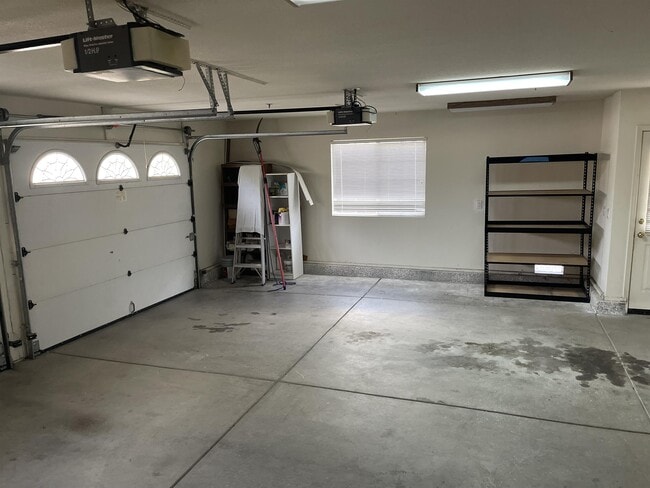 Building Photo - 508 S K St