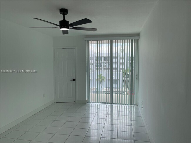 Building Photo - 8233 Harding Ave