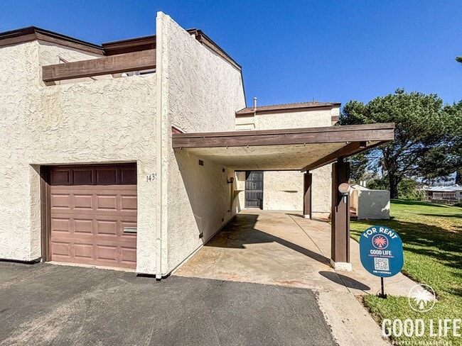 Building Photo - Stunning 3BD/2.5BA Townhouse in El Cajon W/ Central A/C, W/D, 2 Balconies, & Community Pool/Spa!