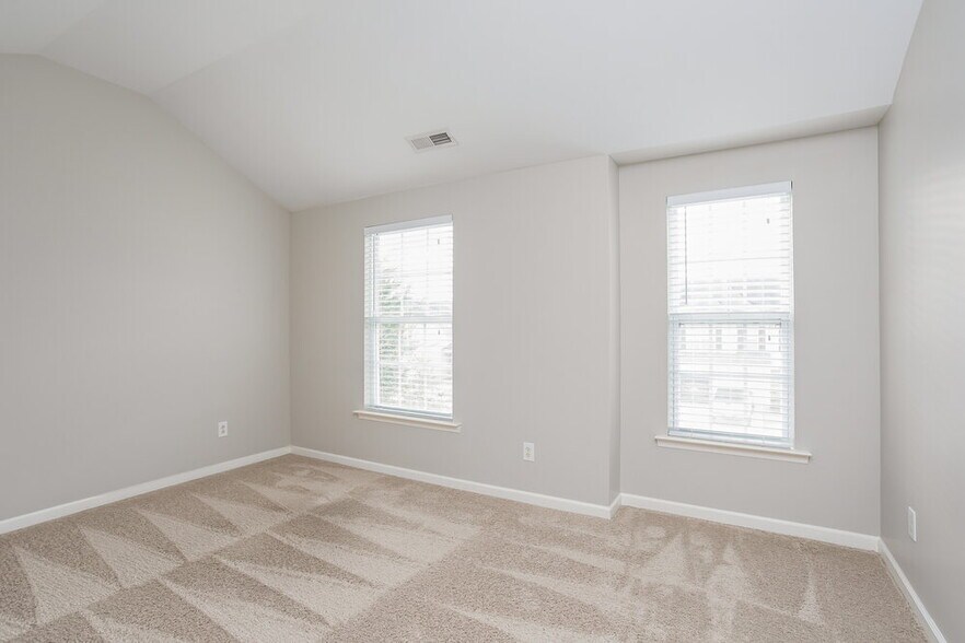 Building Photo - 1613 Brown Owl Dr