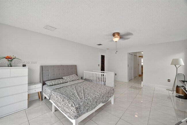 Building Photo - 685 SW 198th Terrace