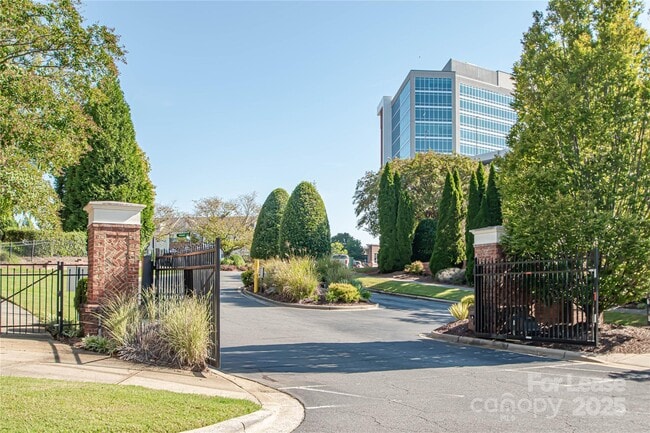 Building Photo - 14849 Santa Lucia Dr