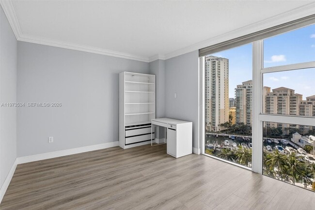 Building Photo - 3370 Hidden Bay Dr