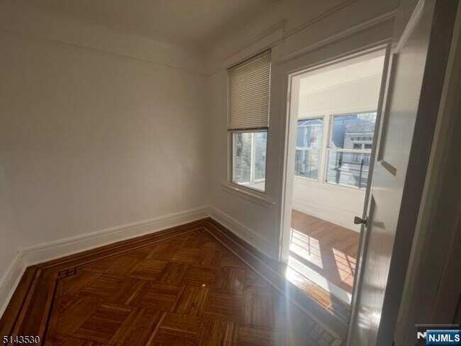 Building Photo - 776 S 18th St