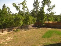 Building Photo - Gorgeous 3 Bedroom Home in Forest Oaks!