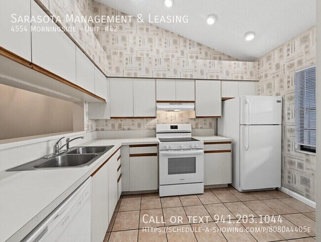 Building Photo - 4554 Morningside-Unit  #42