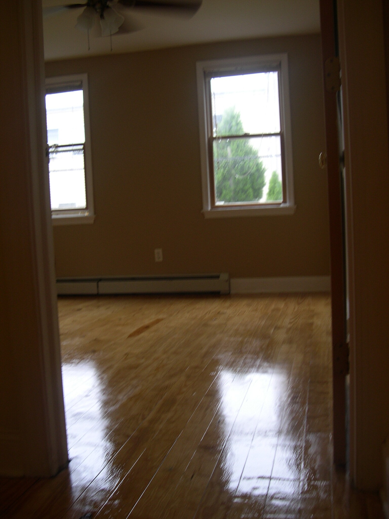 2nd floor rear bedroom ors 2nd floor bedroomthroughout - 412 N 31st St