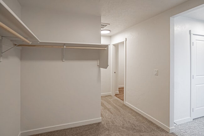 Building Photo - 12220 W Terrazzo Dr