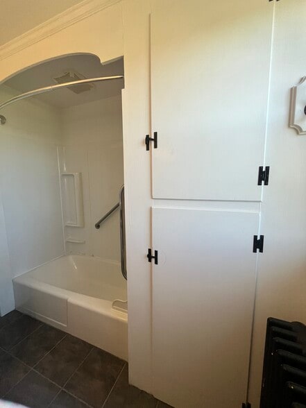 Building Photo - 275 McCorrie Ln