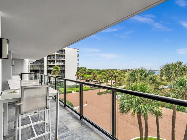 Building Photo - 3440 S Ocean Blvd