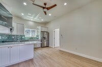 Building Photo - 3052 Eddy Cir