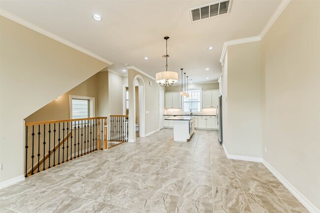 Building Photo - 11115 Olympia Dr