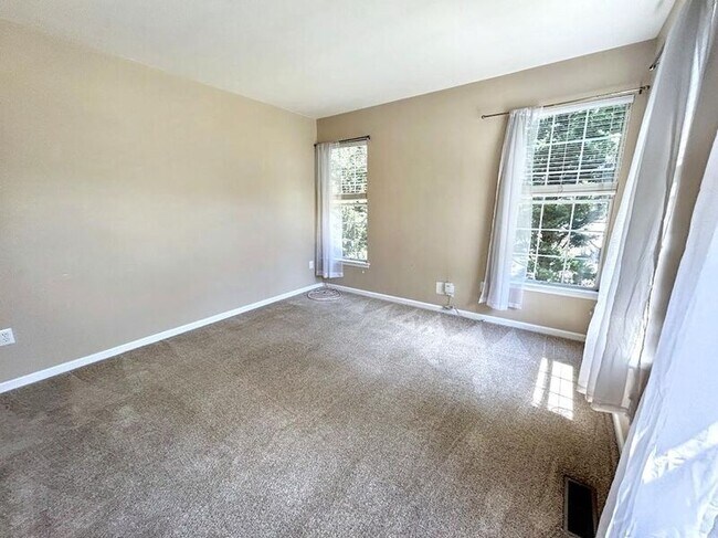 Building Photo - 3704 Thomasson Crossing Dr