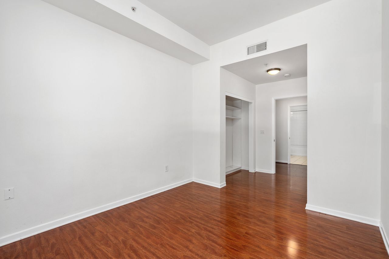 Building Photo - 111 S De Lacey Ave