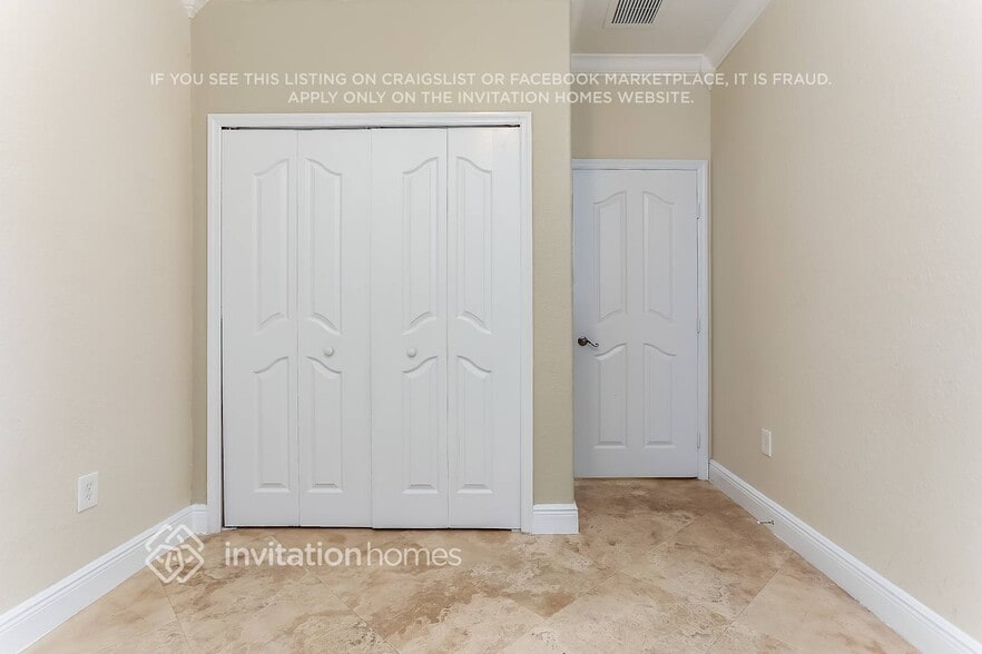 Building Photo - 4601 SW 164th Ct