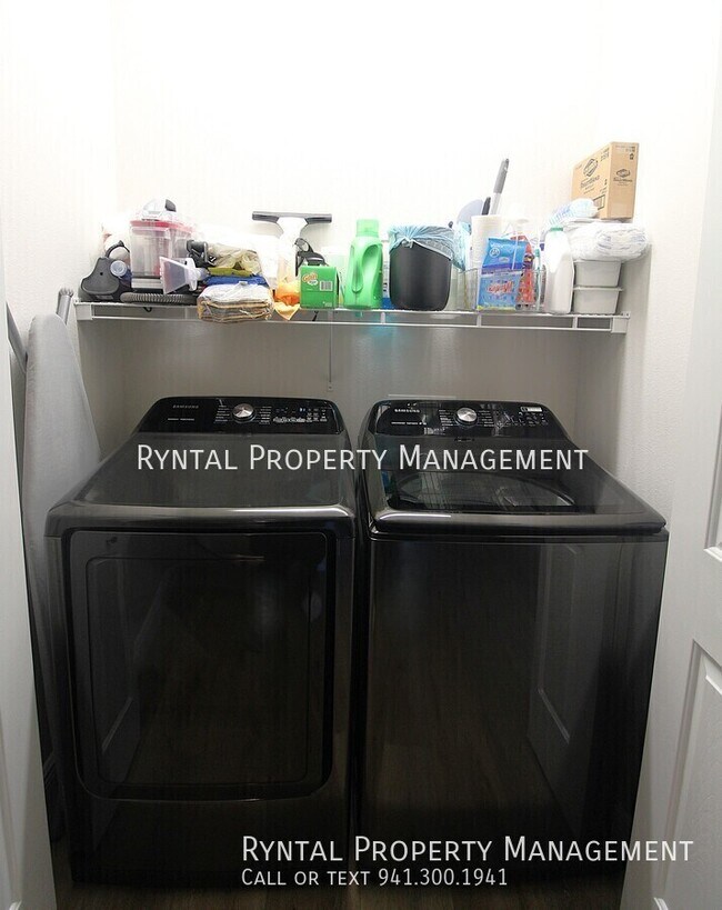 Building Photo - 3806 Parkridge Cir