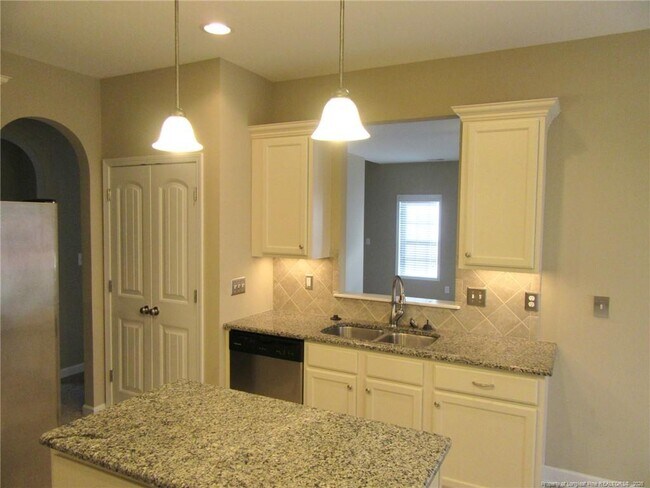 Building Photo - 2142 Yates Ranch Rd