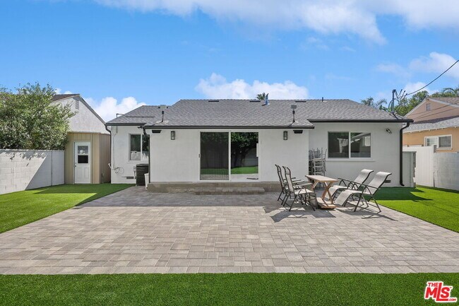 Building Photo - 12849 Tiara St