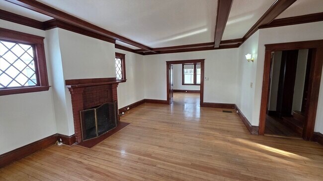 Building Photo - 46 Wachusett St