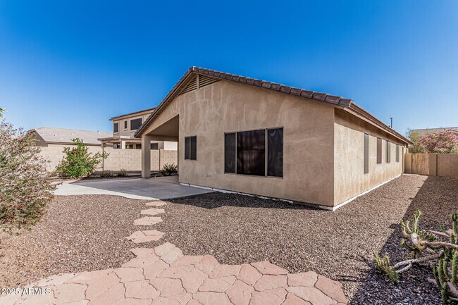 Building Photo - 17562 W Dalea Dr