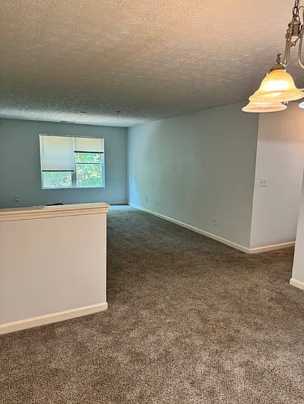 Building Photo - 4204 Fairington Ridge Cir