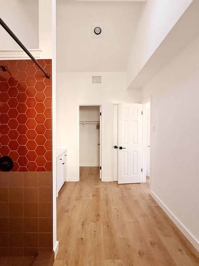 Building Photo - 1706 Woodwind Ln