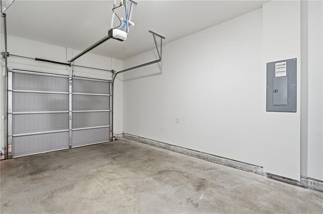 Building Photo - 1914 Cassia Aly