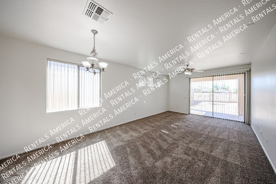 Building Photo - 5614 W Lydia Ln