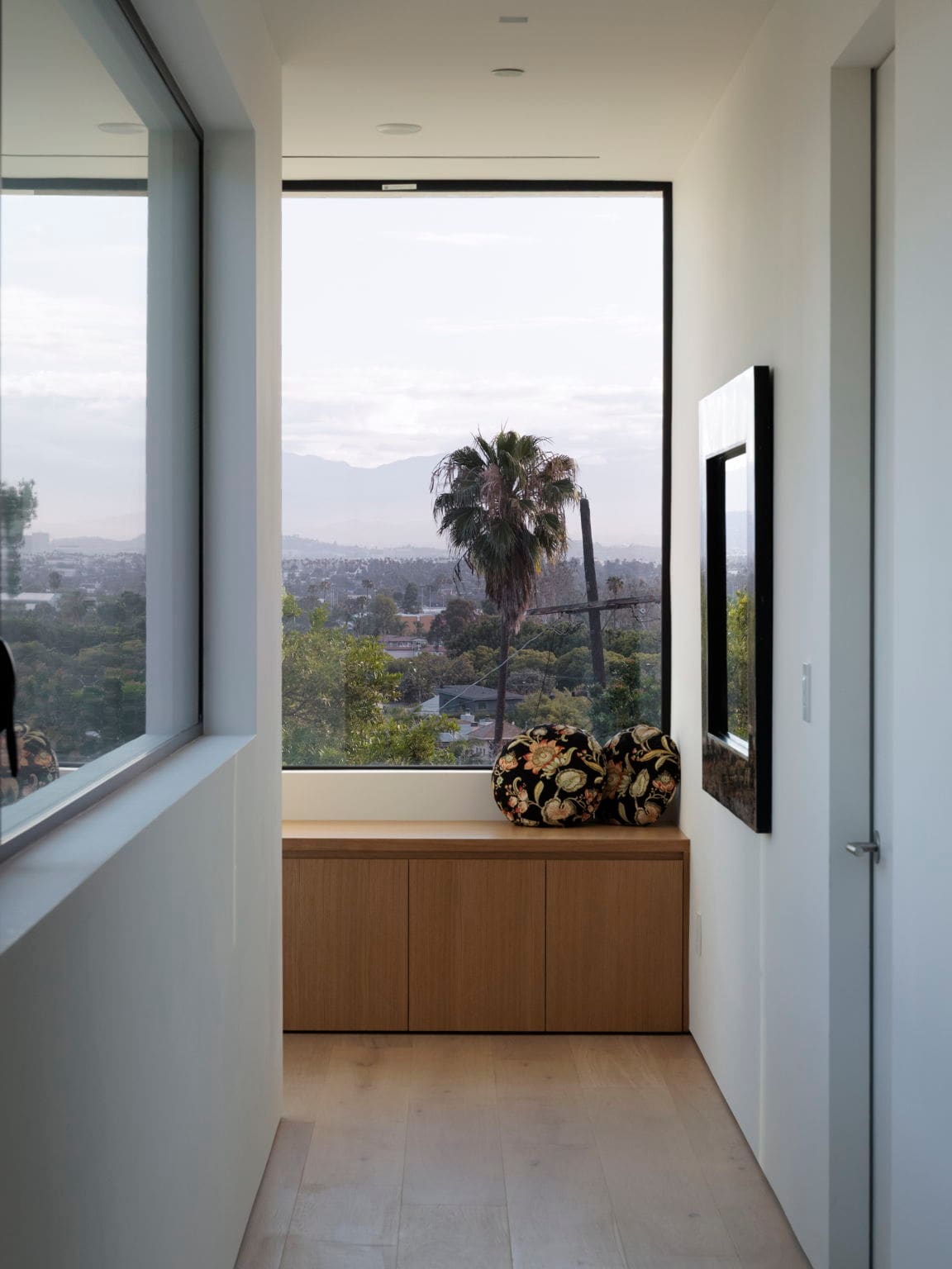 Building Photo - 5208 Sanchez Dr