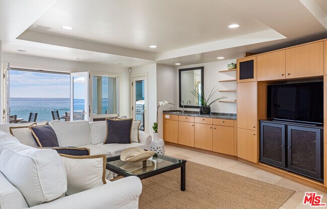 Building Photo - 24456 Malibu Rd