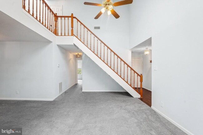 Building Photo - 12108 Green Leaf Ct