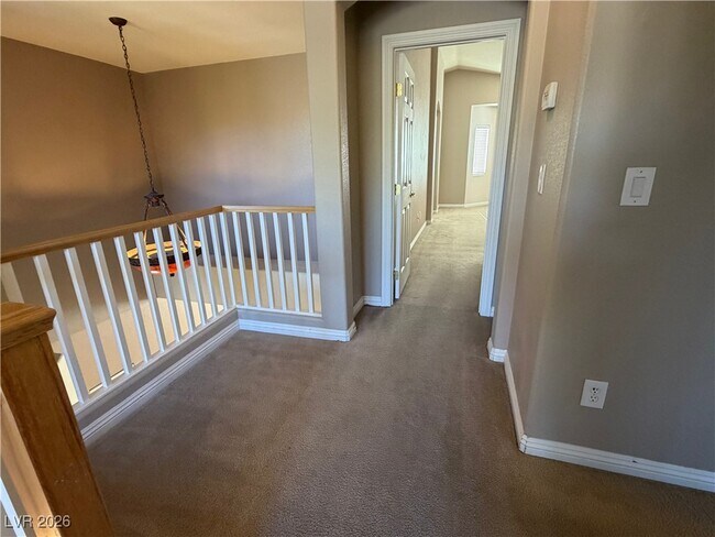 Building Photo - 2175 Low Creek Ct