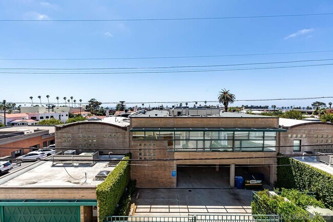 Building Photo - 7726 Ivanhoe Ave
