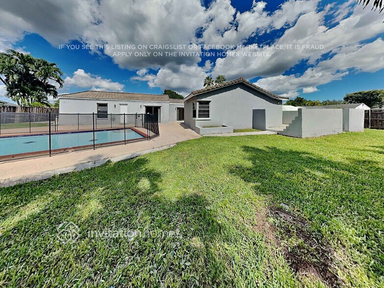 Building Photo - 14730 SW 158th St