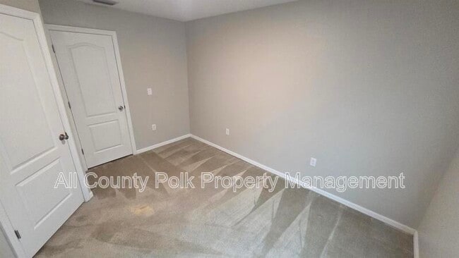 Building Photo - 3867 Hampstead Ln