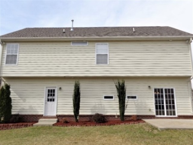 Building Photo - 102 Villa Way