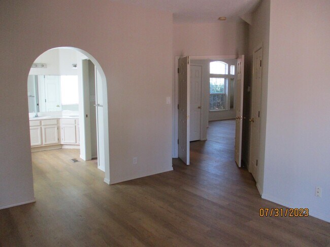 Building Photo - 4116 Rancho Alegre Rd NW