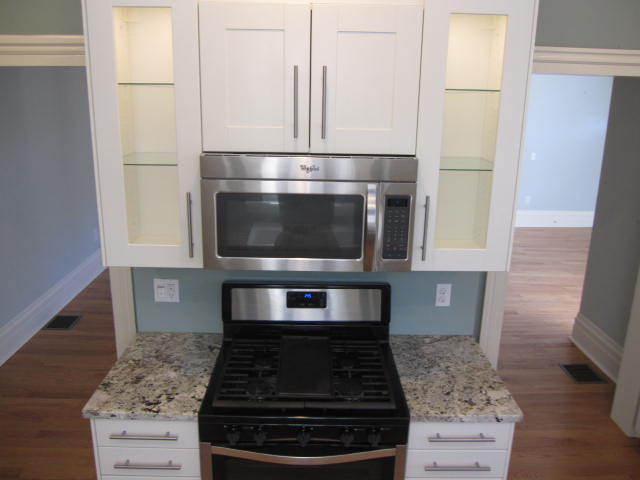 Building Photo - Greendale