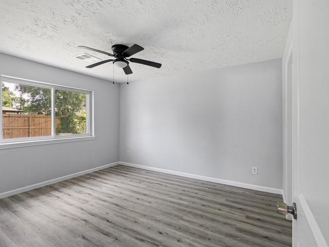 Building Photo - 10146 Valley Club Dr