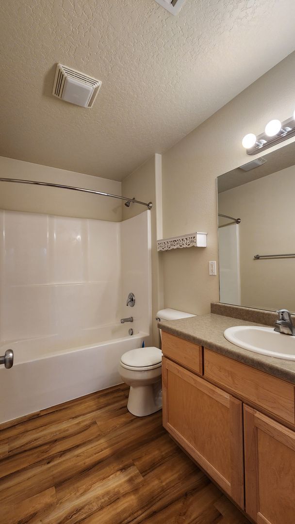 Building Photo - Two Bedroom Condo Near Moose Can Gully with a Garage