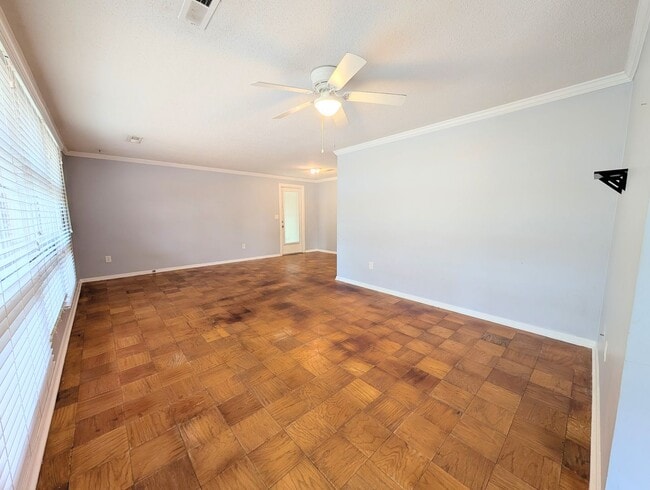 Building Photo - Serene 2BR Living in Seagate Near Market Common - Long Term Rental