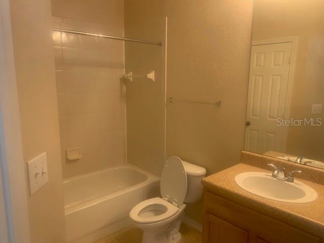 Building Photo - 10106 Courtney Oaks Cir