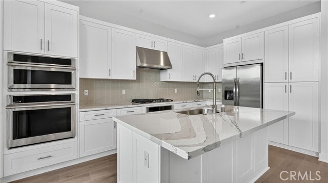 Building Photo - 224 Lily Lp