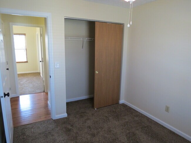 Building Photo - 4466 Catamaran Dr