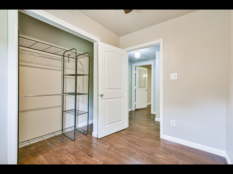 Unit #2 Bedroom 2 - 5017 Boicewood St