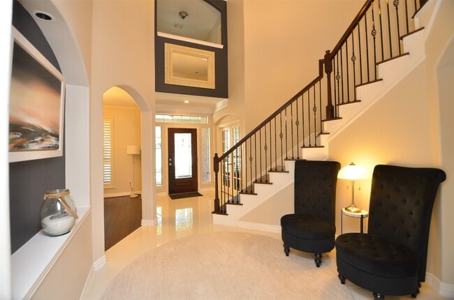 Building Photo - 1310 Wildwood Ln